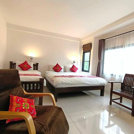 ศศิมา เฮ้าส์ Hotel เชียงใหม่ ภายนอก รูปภาพ