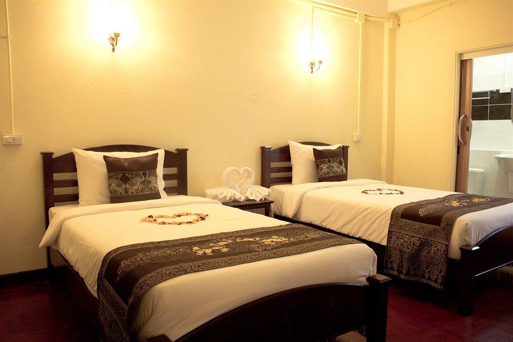 ศศิมา เฮ้าส์ Hotel เชียงใหม่ ภายนอก รูปภาพ