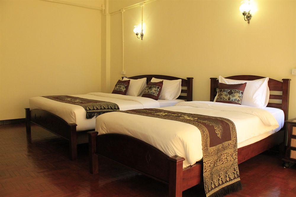 ศศิมา เฮ้าส์ Hotel เชียงใหม่ ภายนอก รูปภาพ