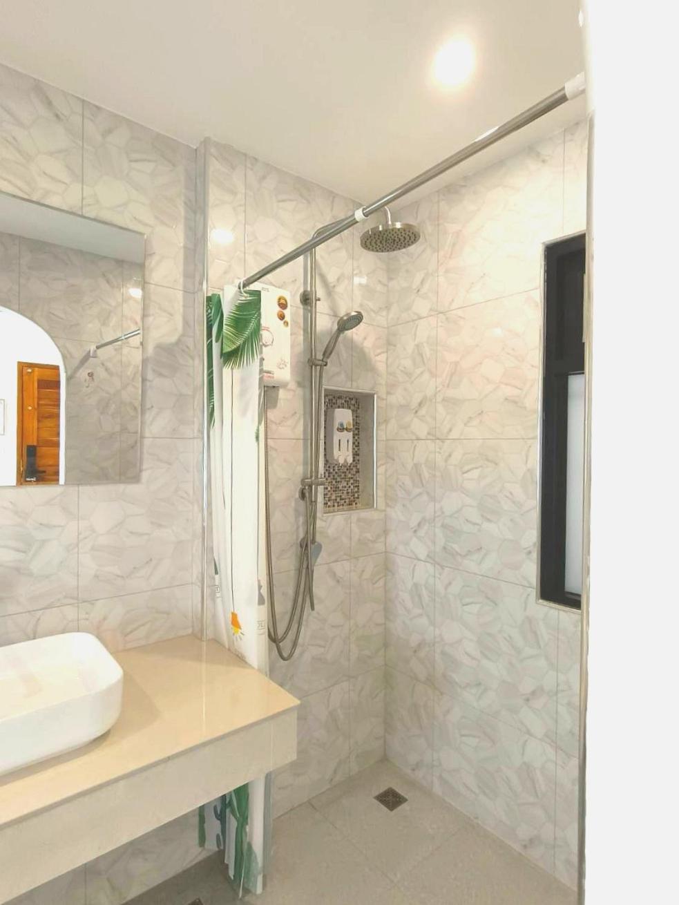ศศิมา เฮ้าส์ Hotel เชียงใหม่ ภายนอก รูปภาพ