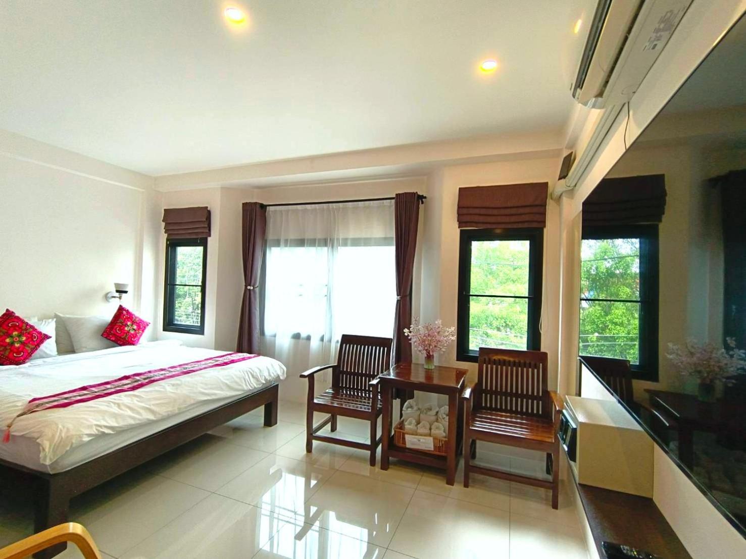 ศศิมา เฮ้าส์ Hotel เชียงใหม่ ภายนอก รูปภาพ