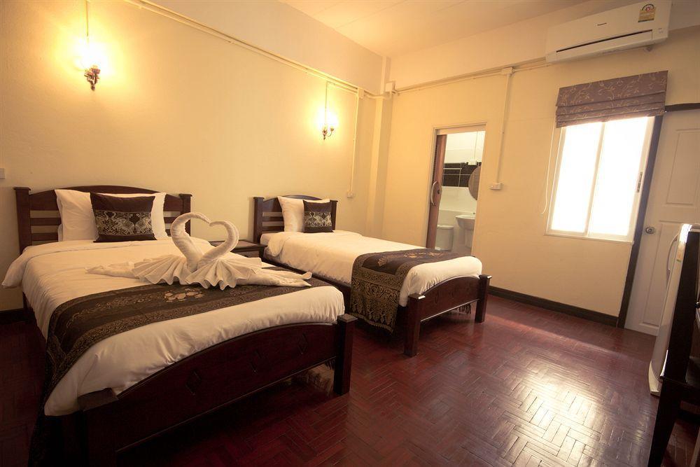 ศศิมา เฮ้าส์ Hotel เชียงใหม่ ภายนอก รูปภาพ